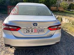 تۆیۆتا کامری